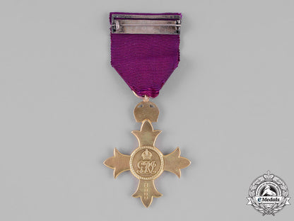 united_kingdom._a_most_excellent_order_of_the_british_empire,_officer_badge,_obe,_civil_division,_type_i_c18-027345