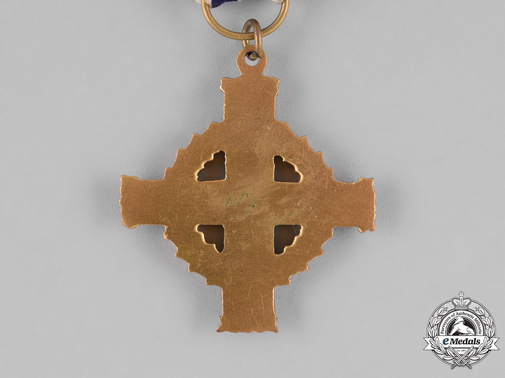 philippines._a_bronze_cross_medal_c18-027356