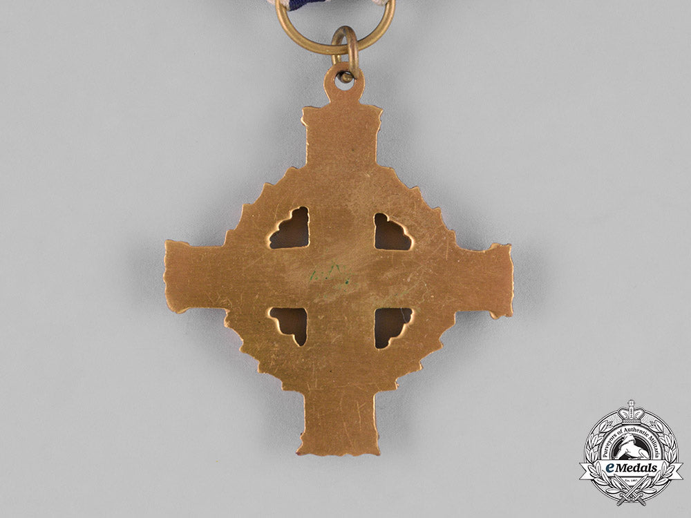 philippines._a_bronze_cross_medal_c18-027356