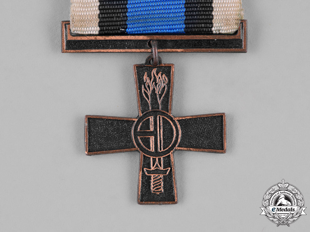 estonia._a1_st_estonian_division_ss_veteran's_medal_c18-027360