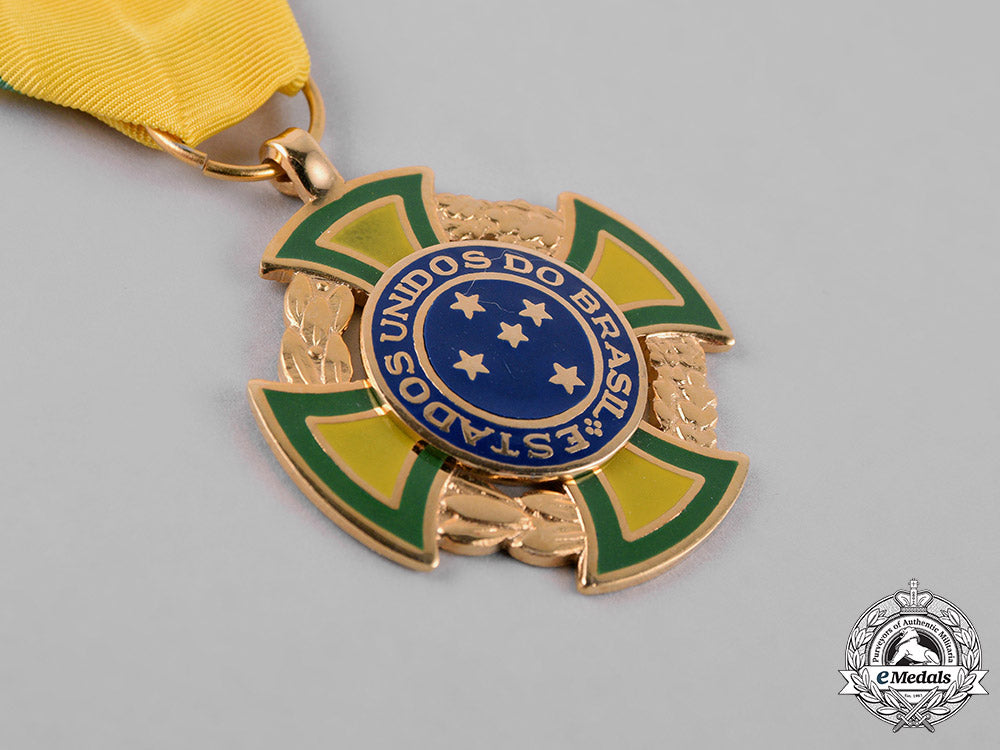 brazil,_republic._a_second_war_brazilian_war_cross1942-1945_c18-027436