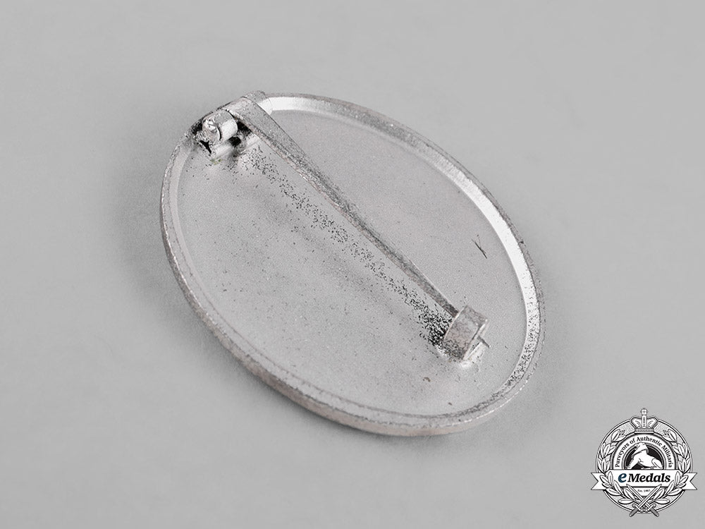 germany,_federal_republic._a_wound_badge,_silver_grade_c18-027463