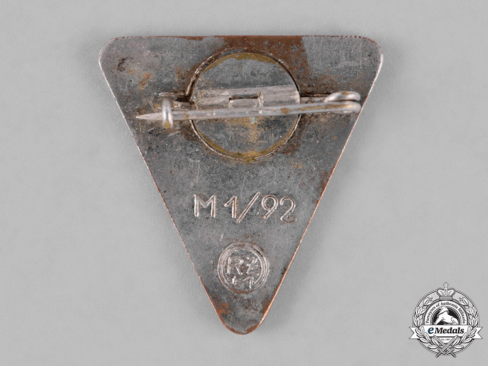 germany._an_orts_level_national_socialist_women’s_league_membership_badge_c18-027477