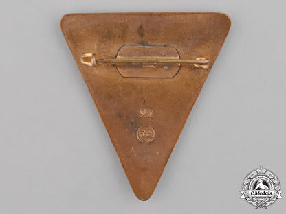 germany._a_women’s_welfare_organization_membership_badge,_large_version_c18-027505