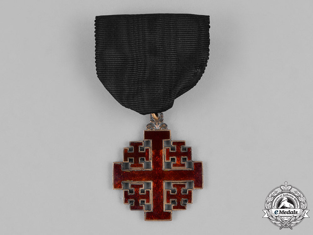 vatican._an_equestrian_order_of_the_holy_sepulchre_of_jerusalem,_knight,_c.1930_c18-027629