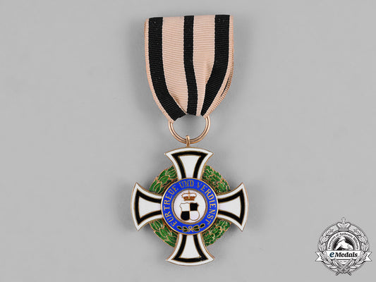 hohenzollern._a_house_order_in_gold,_honour_cross_ii_class,_c.1900_c18-027694