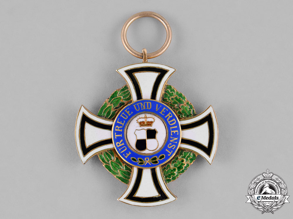 hohenzollern._a_house_order_in_gold,_honour_cross_ii_class,_c.1900_c18-027695