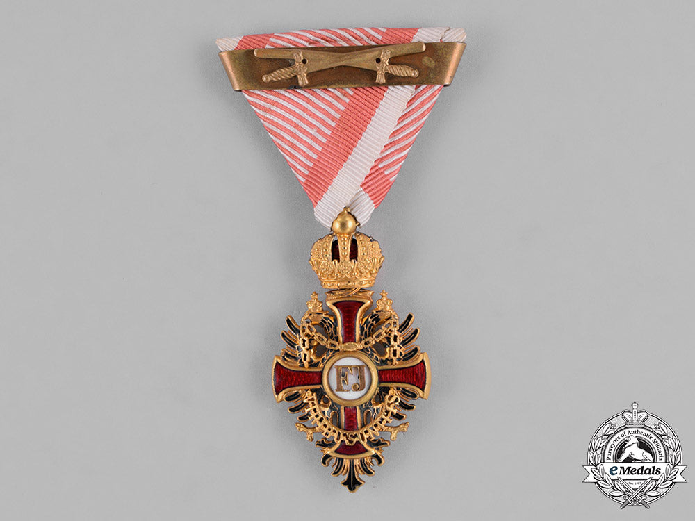 austria,_empire._a_franz_joseph_order,_knight’s_cross_with_swords,_by_vincent_mayer,_c.1914_c18-027701_1
