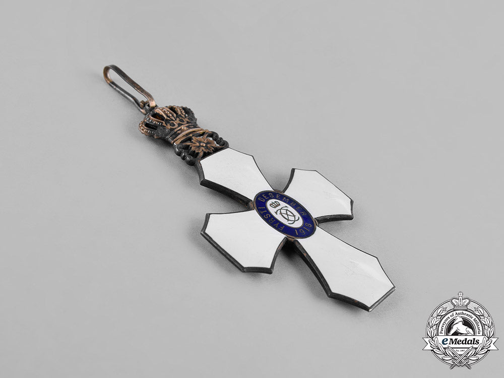 iceland,_kingdom._an_order_of_the_falcon,_commander,_c.1930_c18-027802_1