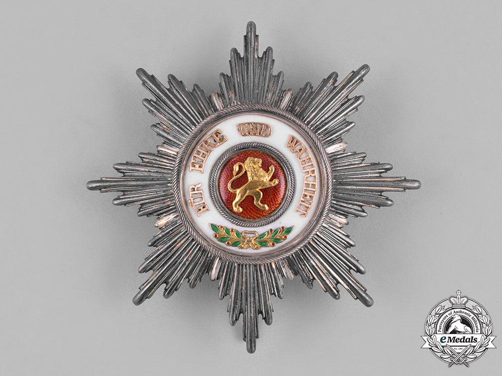 baden,_duchy._an_order_of_the_zähringer_lion_in_gold,_grand_cross,_c.1900_c18-027958