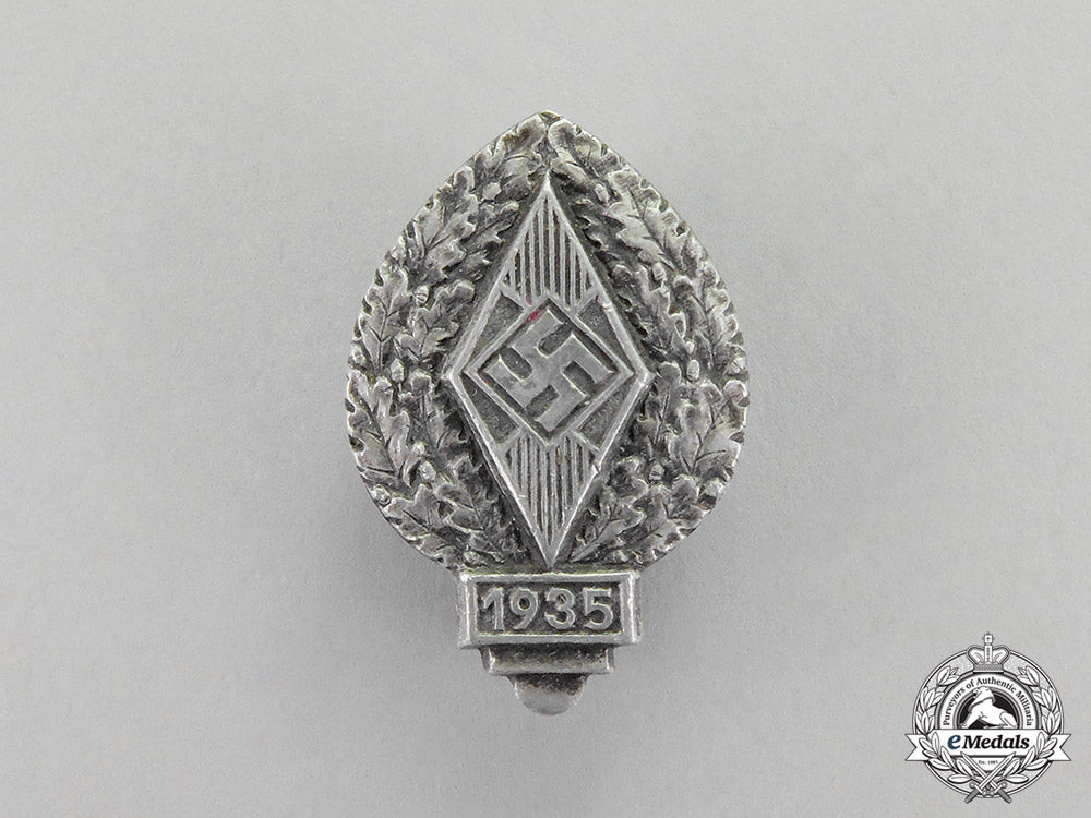 germany._two_youth_badges_and_pins_c18-0280