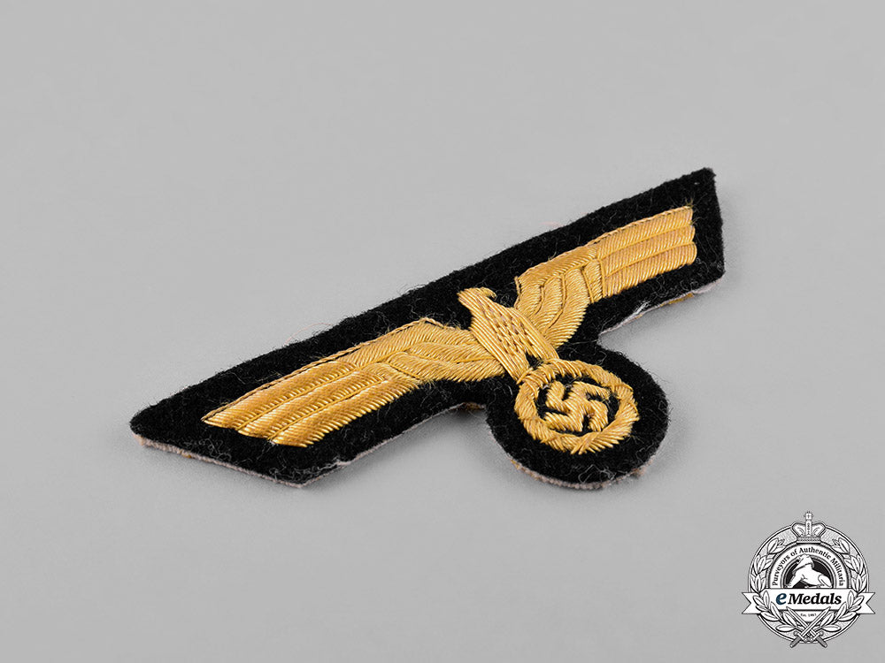 germany,_kriegsmarine._a_kriegsmarine(_navy)_officer’s_breast_eagle_c18-028003