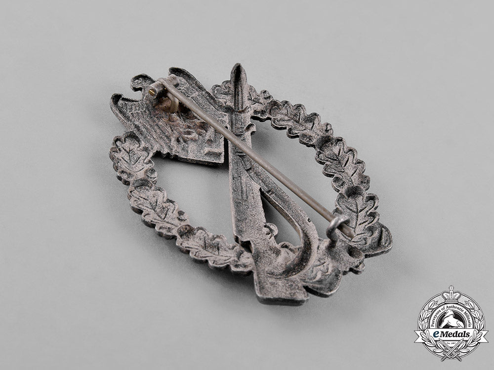 germany,_heer._a_wehrmacht_heer(_army)_infantry_assault_badge,_silver_grade,_c.1943_c18-028013