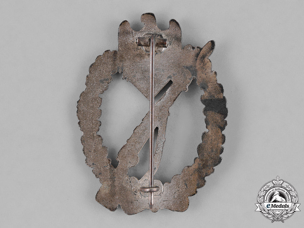 germany,_heer._a_wehrmacht_heer(_army)_infantry_assault_badge,_silver_grade,_c.1940_c18-028029