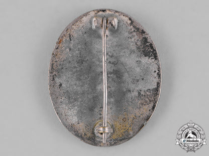 germany,_wehrmacht._a_wound_badge,_silver_grade,_c.1943_c18-028116