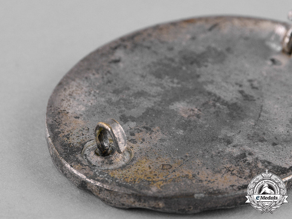 germany,_wehrmacht._a_wound_badge,_silver_grade,_c.1943_c18-028118