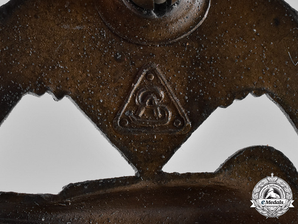 germany,_heer._a_wehrmacht_heer(_army)_panzer_assault_badge,_bronze_grade._c18-028158