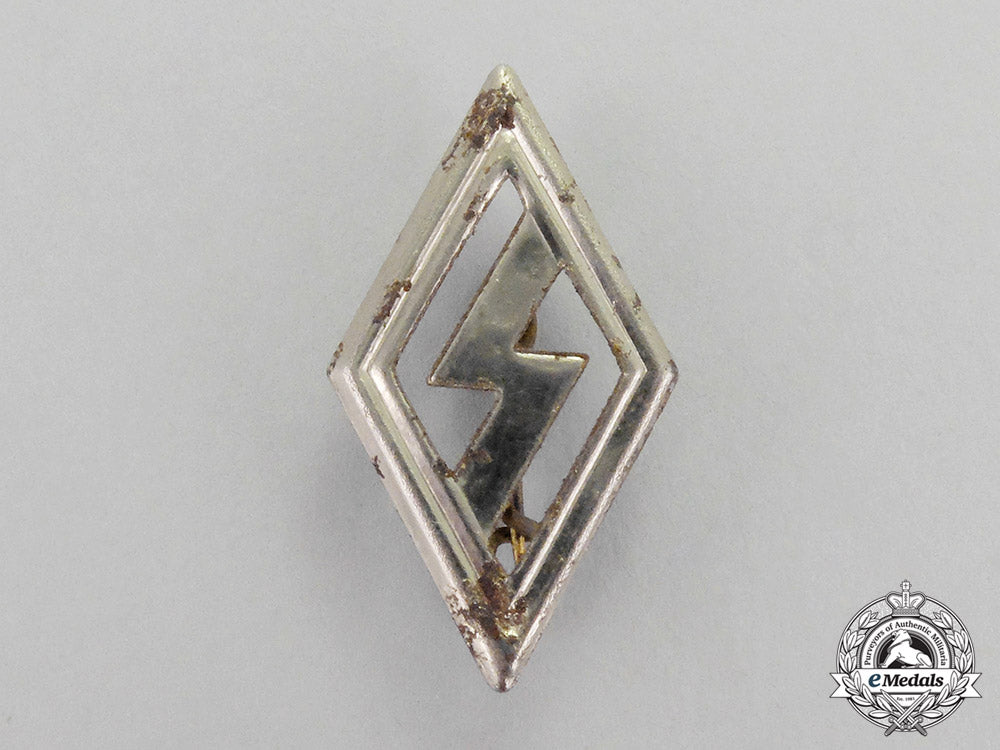 germany._two_youth_badges_and_pins_c18-0283