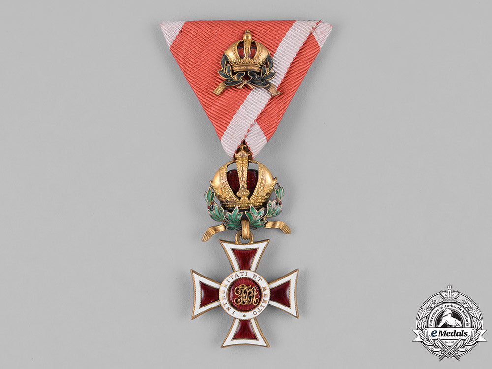 austria,_empire._a_leopold_order,_knight’s_cross_with_small_commander_decoration,_by_rotzet&_fischmeister,_c.1918_c18-028309_1_1