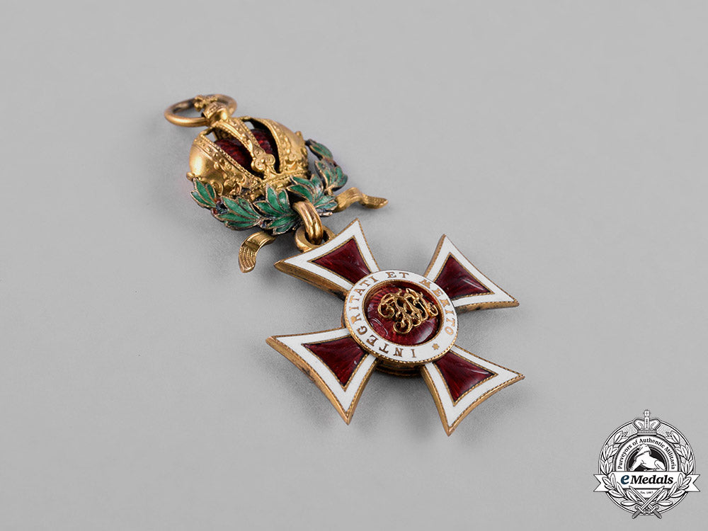 austria,_empire._a_leopold_order,_knight’s_cross_with_small_commander_decoration,_by_rotzet&_fischmeister,_c.1918_c18-028314_1_1