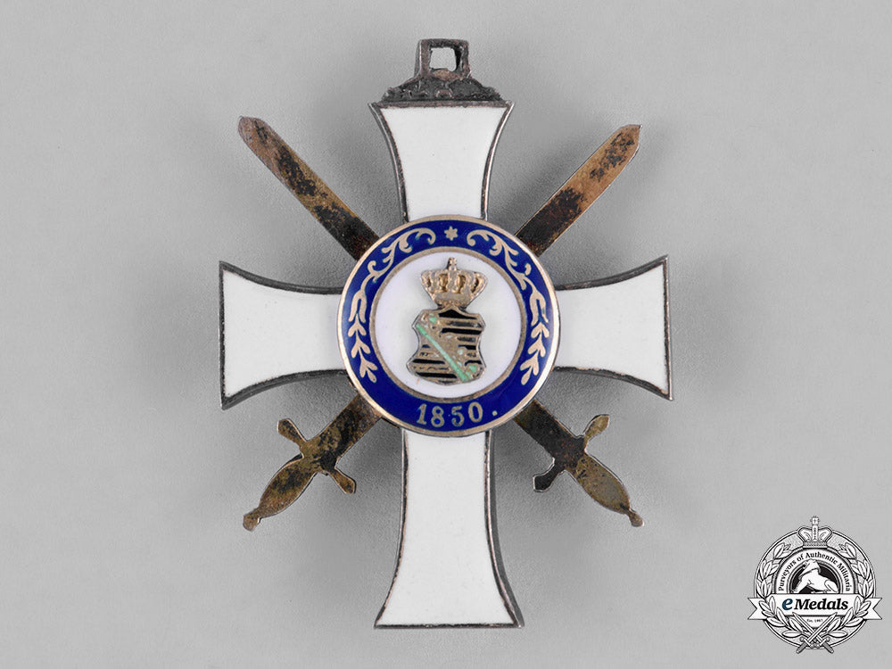 saxony,_kingdom._an_albrecht_order,_ii_class_knight_with_swords,_c.1914_c18-028404