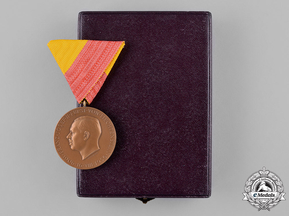 liechtenstein._a1956_prince_franz_josef_ii_of_liechtenstein50_th_birthday_medal_c18-028715