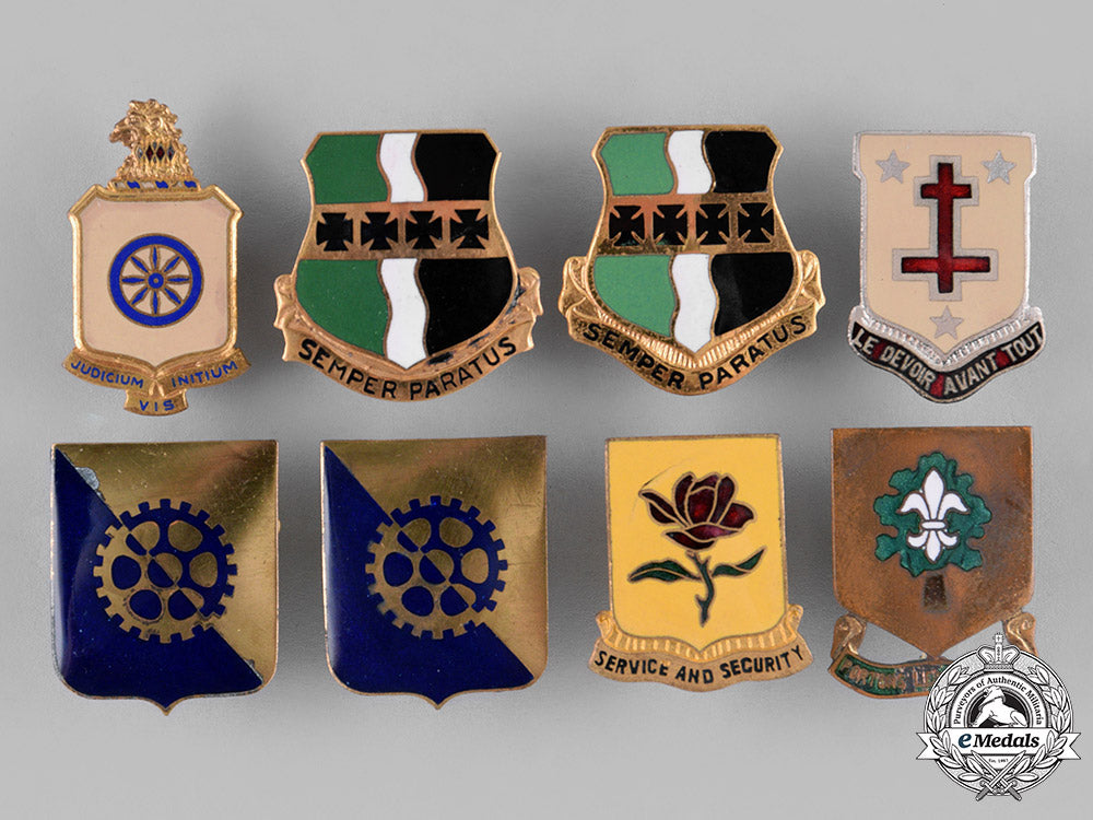 united_states._forty-_nine_air_base_and_quartermaster_military_insignia_c18-028879