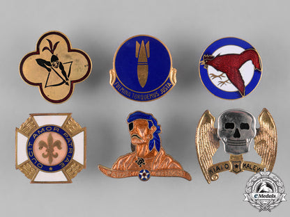 united_states._forty-_nine_air_base,_bombardment,_and_quartermaster_military_insignia_c18-028902