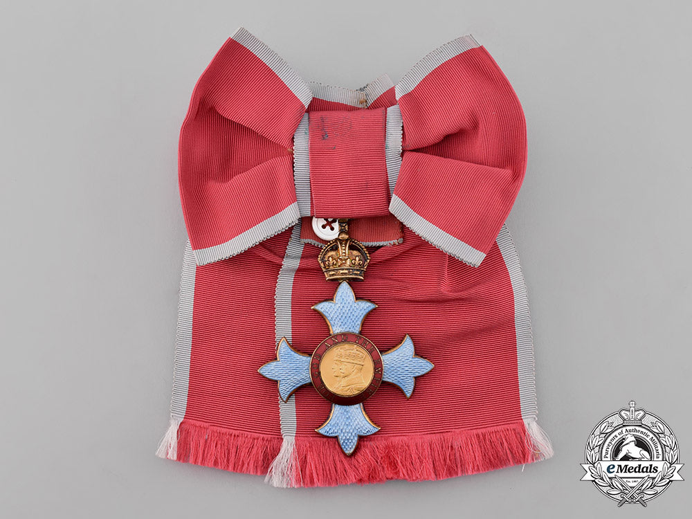 united_kingdom._an_order_of_the_british_empire,_g.b.e.,_knight_grand_cross,_by_garrard&_co,_c.1945_c18-028918