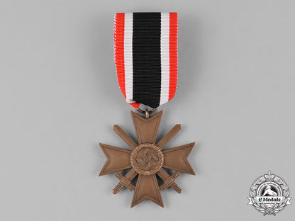 germany._a_war_merit_cross_second_class_with_swords_c18-029027