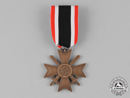 germany._a_war_merit_cross_second_class_with_swords_c18-029027