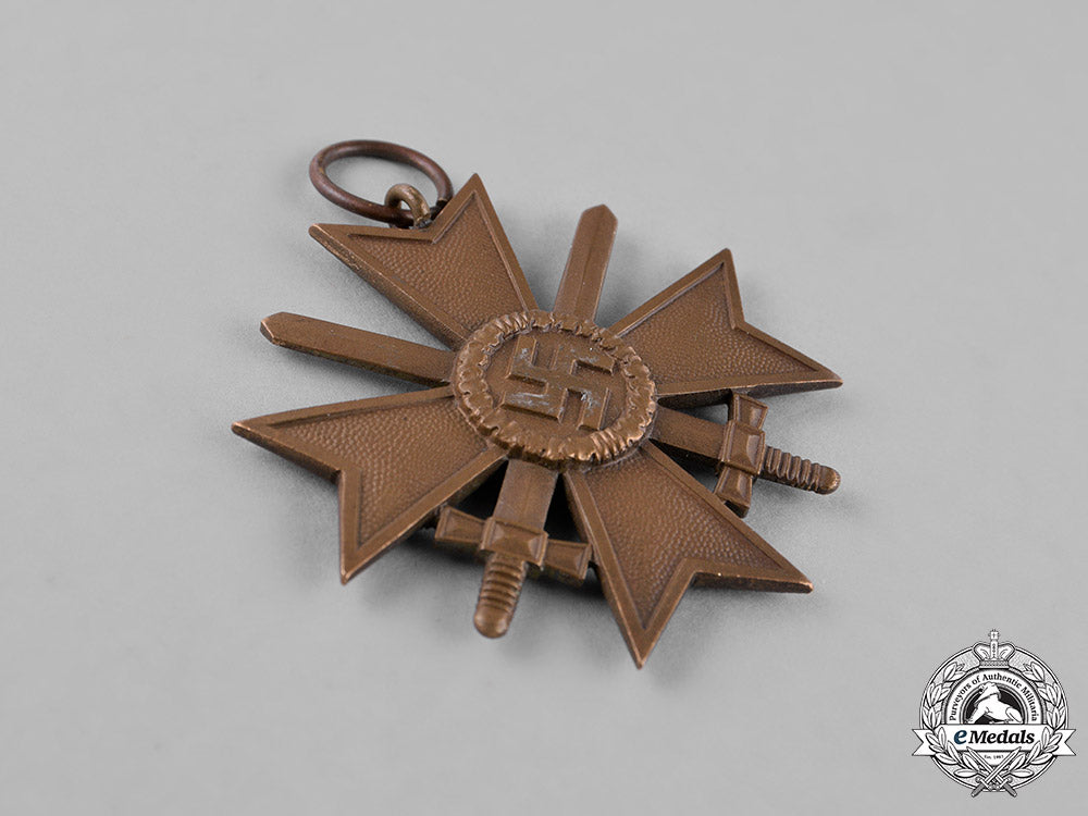 germany._a_war_merit_cross_second_class_with_swords_c18-029030