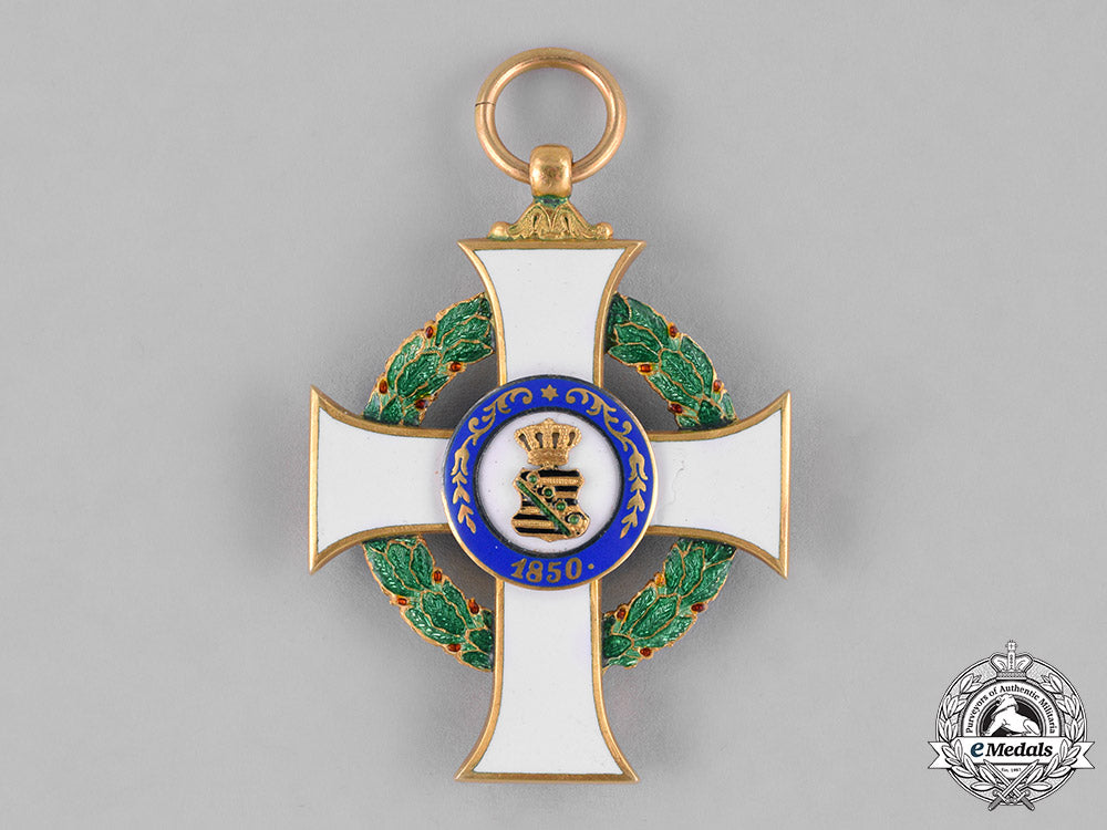 saxony,_kingdom._an_albrecht_order_cross_in_gold,_first_class_knight,_c.1910_c18-029205