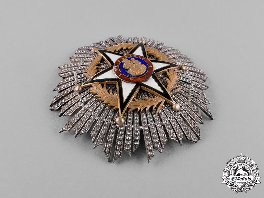 spain,_kingdom._a_civil_order_of_charity,_i_class_star,_c.1910_c18-029242