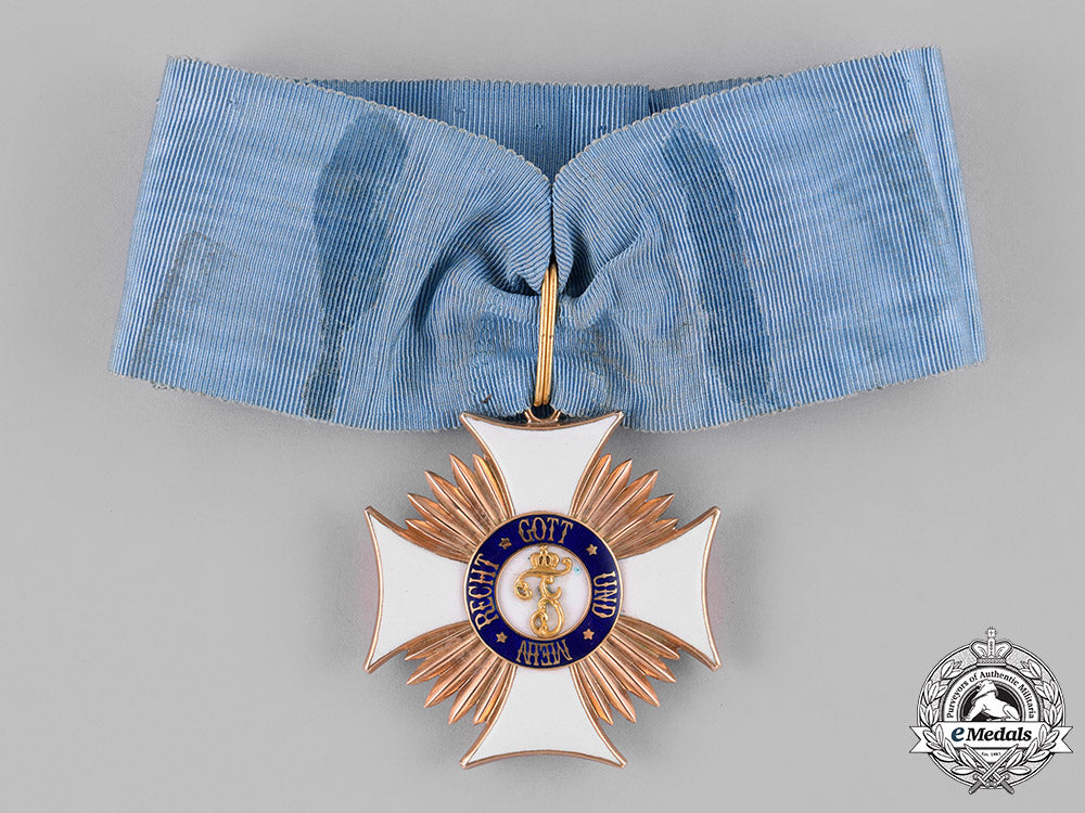 württemberg,_kingdom._an_order_of_friedrich_in_gold,_commander's_cross,_c.1910_c18-029251