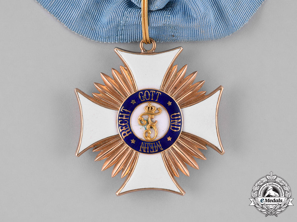 württemberg,_kingdom._an_order_of_friedrich_in_gold,_commander's_cross,_c.1910_c18-029253