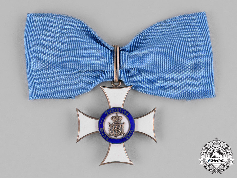 württemberg,_kingdom._a_military_merit_order,_knight’s_cross,_c.1916_c18-029285