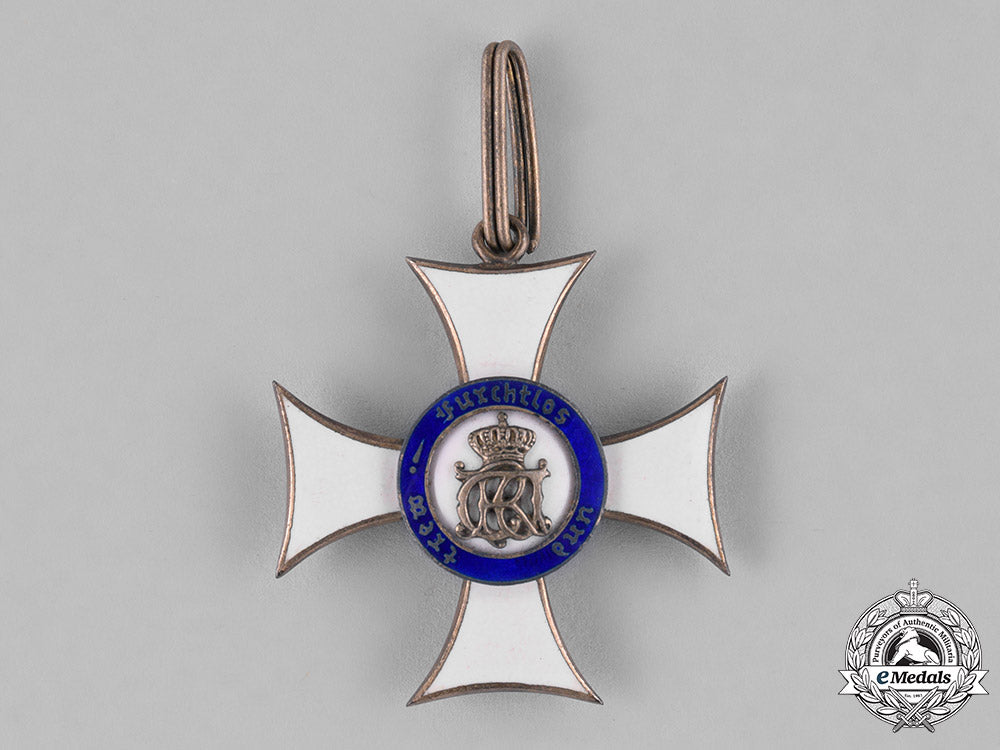 württemberg,_kingdom._a_military_merit_order,_knight’s_cross,_c.1916_c18-029286