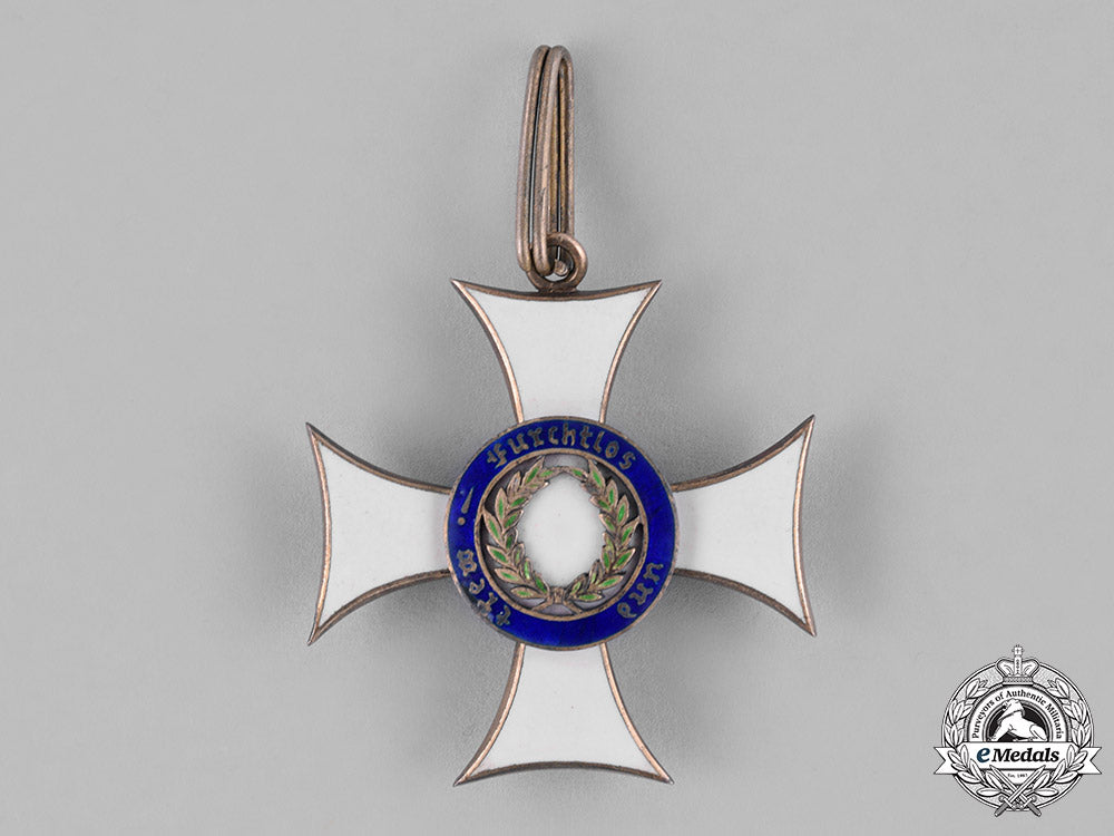 württemberg,_kingdom._a_military_merit_order,_knight’s_cross,_c.1916_c18-029287