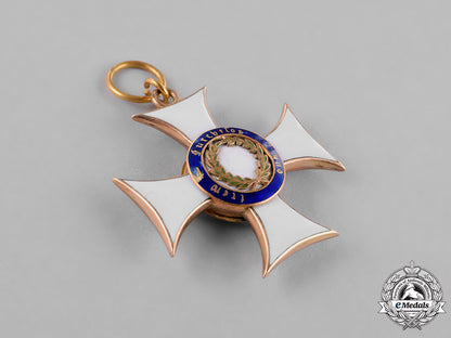 württemberg,_kingdom._a_military_merit_order_in_gold,_knight’s_cross,_c.1914_c18-029312