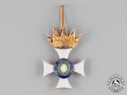 württemberg,_kingdom._a_military_merit_order_in_gold,_knight’s_cross,_c.1865_c18-029341