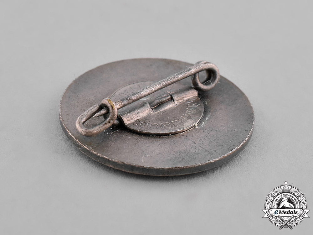 austria,_third_reich._a1940_austrian_rifle_company_membership_badge_c18-029610