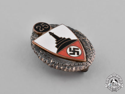 germany,_third_reich._a25-_year_kyffhäuser_veterans_organization_badge,_by_deschler&_söhne_c18-029654