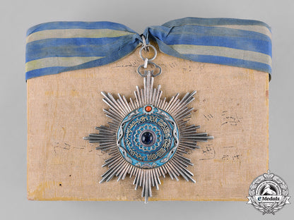 china,_qing_dynasty._an_imperial_order_of_the_double_dragon,_iii_class,_ii_grade,_c.1910_c18-029771