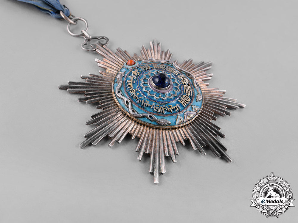 china,_qing_dynasty._an_imperial_order_of_the_double_dragon,_iii_class,_ii_grade,_c.1910_c18-029775