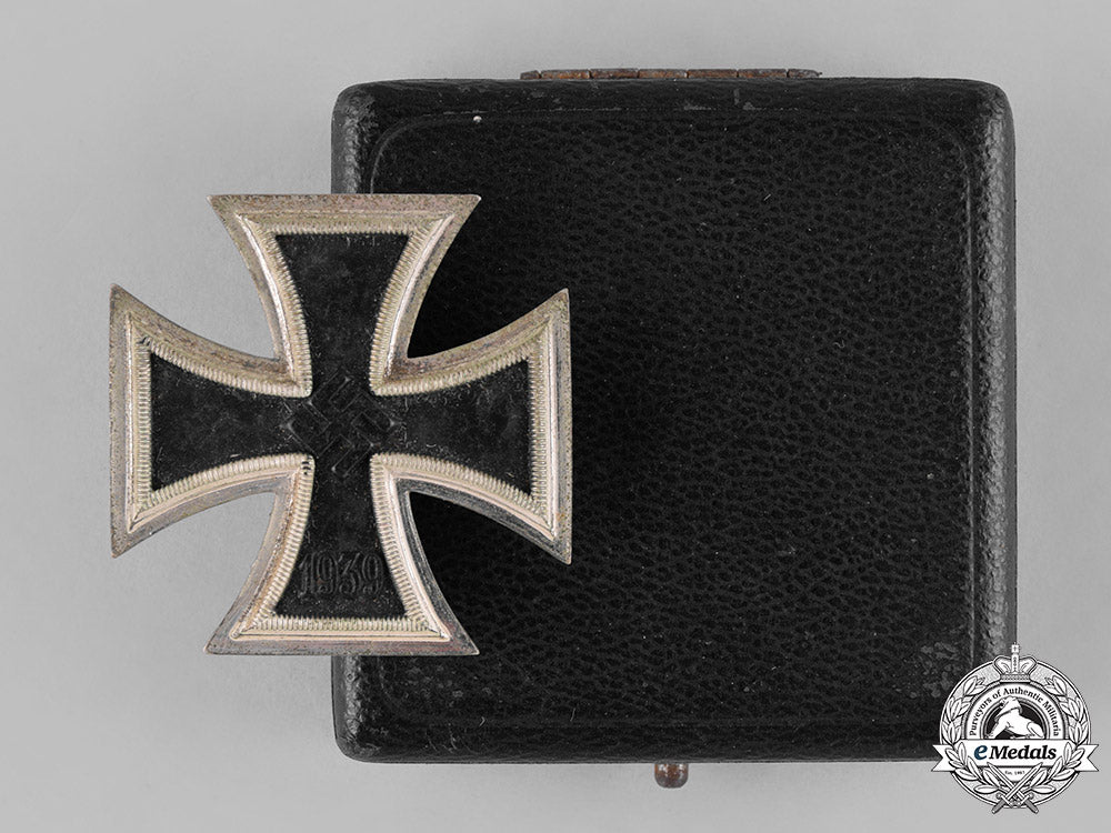 germany,_wehrmacht._a_cased_i._class_iron_cross1939,_by_steinhauer&_lück_c18-029917