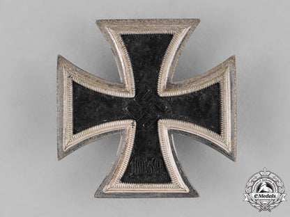 germany,_wehrmacht._a_cased_i._class_iron_cross1939,_by_steinhauer&_lück_c18-029918