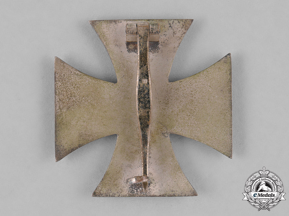 germany,_wehrmacht._a_cased_i._class_iron_cross1939,_by_steinhauer&_lück_c18-029919