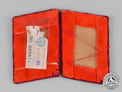 germany,_nsdap._a_set_of_nsdap_bereichsleiter_collar_tabs,_rzm_marked_c18-029969