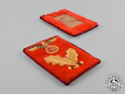 germany,_nsdap._a_set_of_nsdap_bereichsleiter_collar_tabs,_rzm_marked_c18-029970